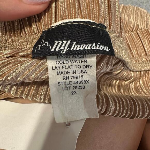 Gold Pleated Midi Skirt - Picture 4 of 4